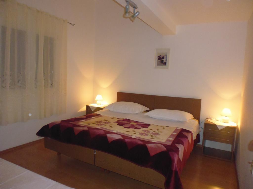 Apartments Jadranka Povile Novi Vinodolski Room photo
