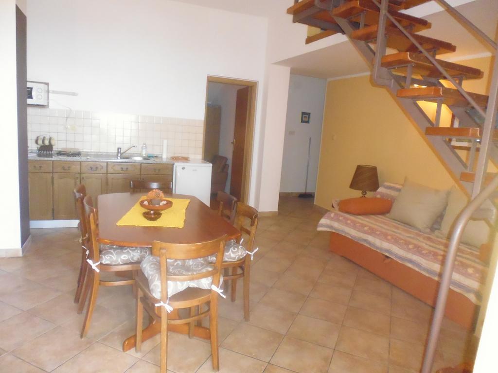 Apartments Jadranka Povile Novi Vinodolski Room photo