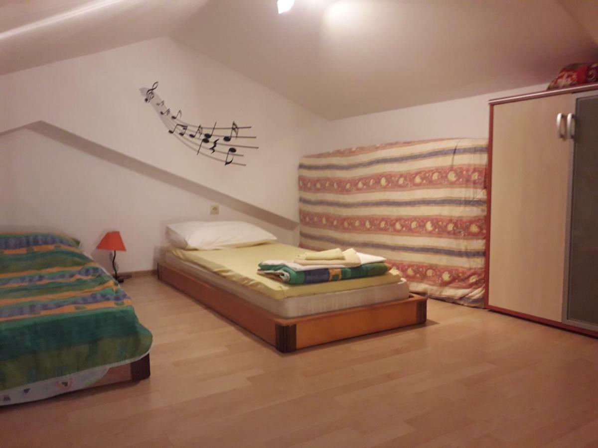 Apartments Jadranka Povile Novi Vinodolski Exterior photo